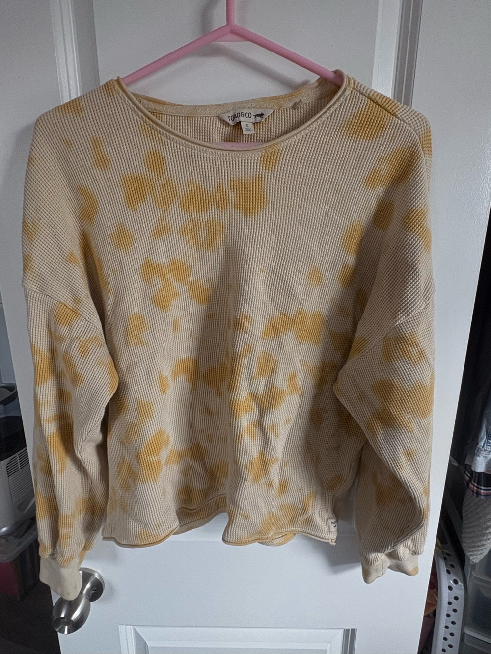 Toad&Co McCloud Long-Sleeve Pullover in an autumn tie-dye waffle fabric
